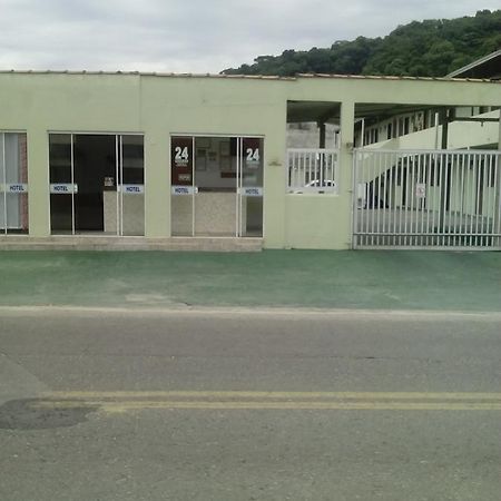 Hotel Pousada Guaratuba Esterno foto